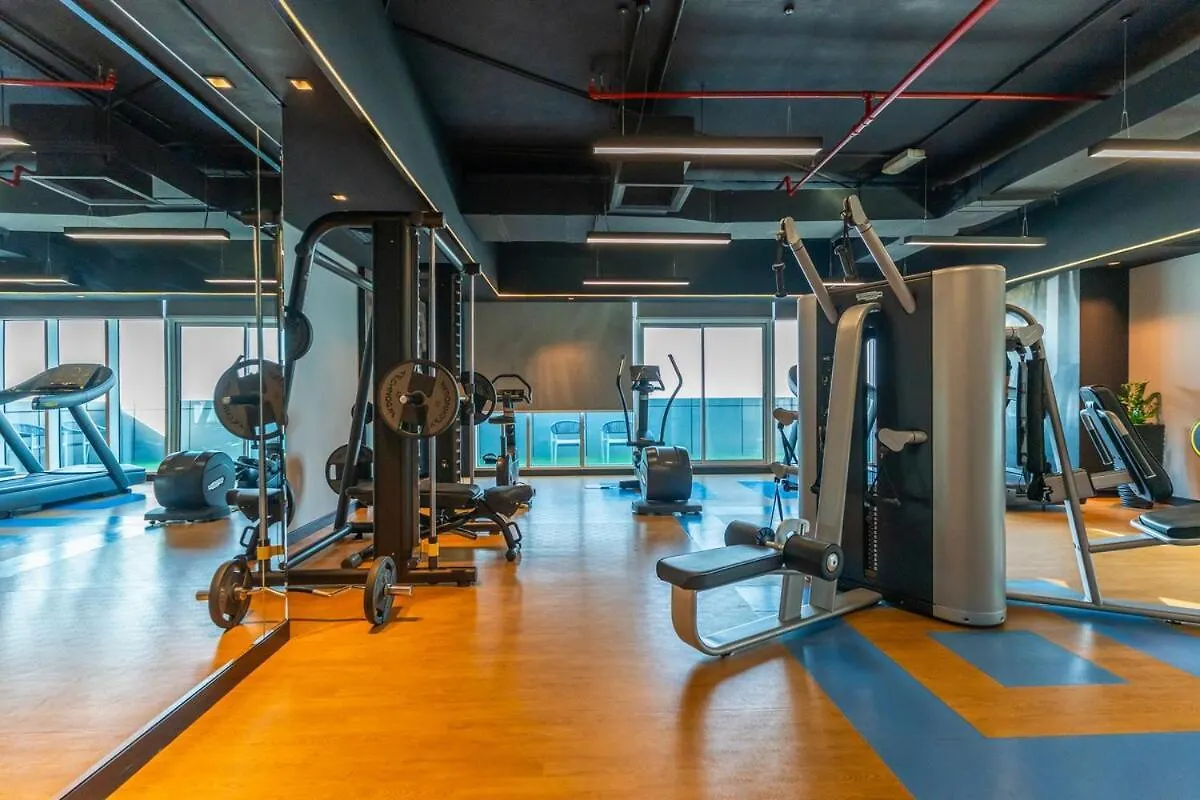 Apartment New Studio W & Infinity Pool & Gym Near Burj Khalifa Dubai