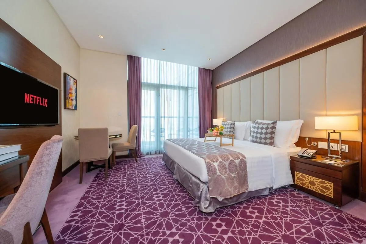 New Studio W & Infinity Pool & Gym Near Burj Khalifa Dubai 0*,  United Arab Emirates
