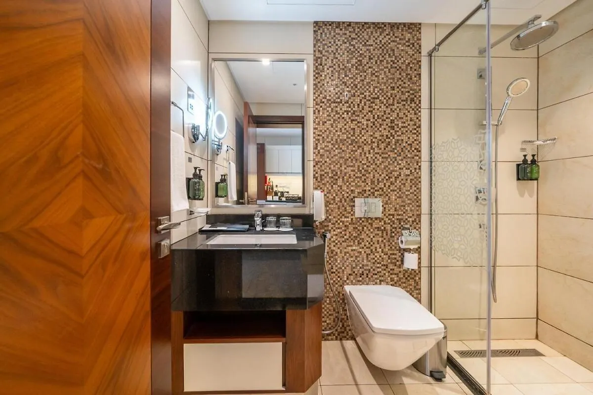 New Studio W & Infinity Pool & Gym Near Burj Khalifa Dubai